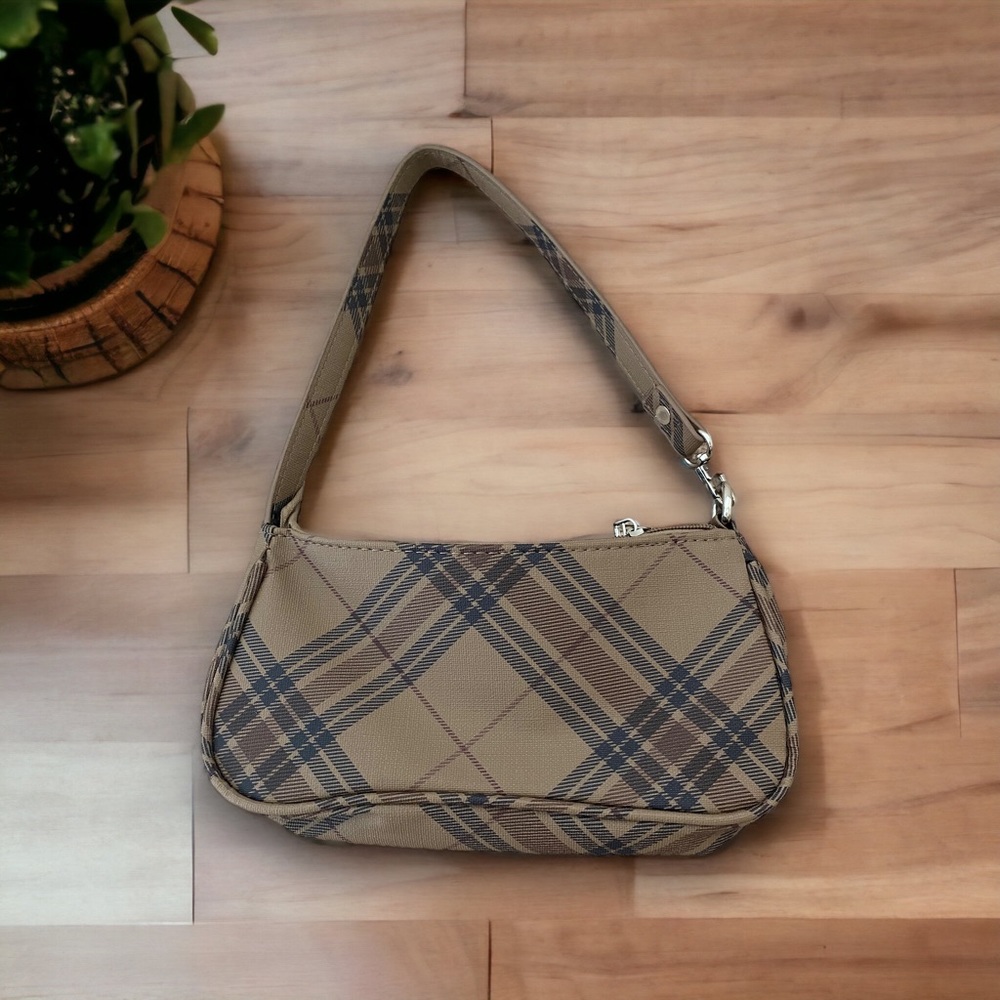 Super cute purse🤎✨